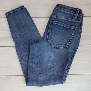 Maurices Ever Flex Blue Denim High Rise Jeans Slim Fit Womens Size 4 Short